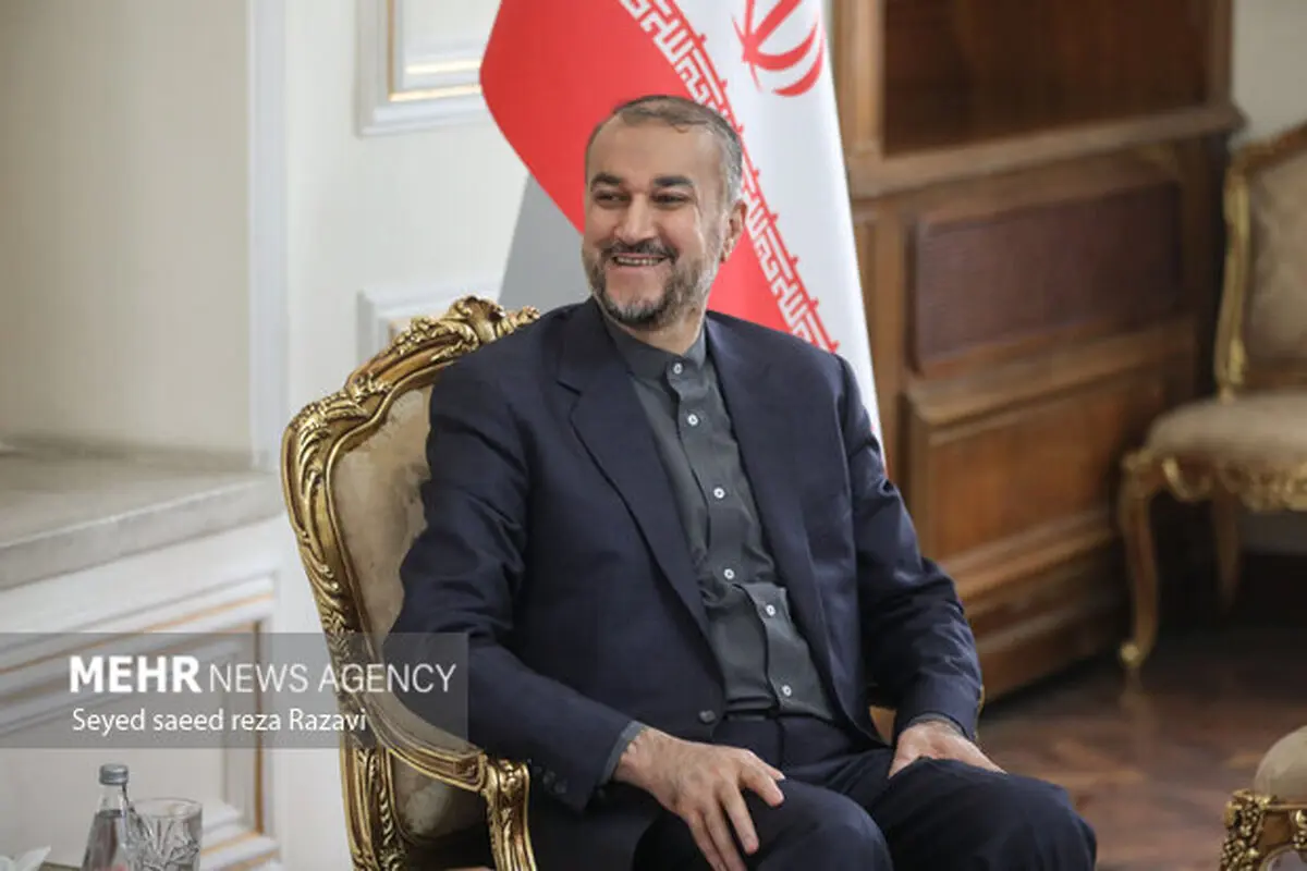 Iran, Pakistan aim to boost trade exchanges to 5 bn euros: FM