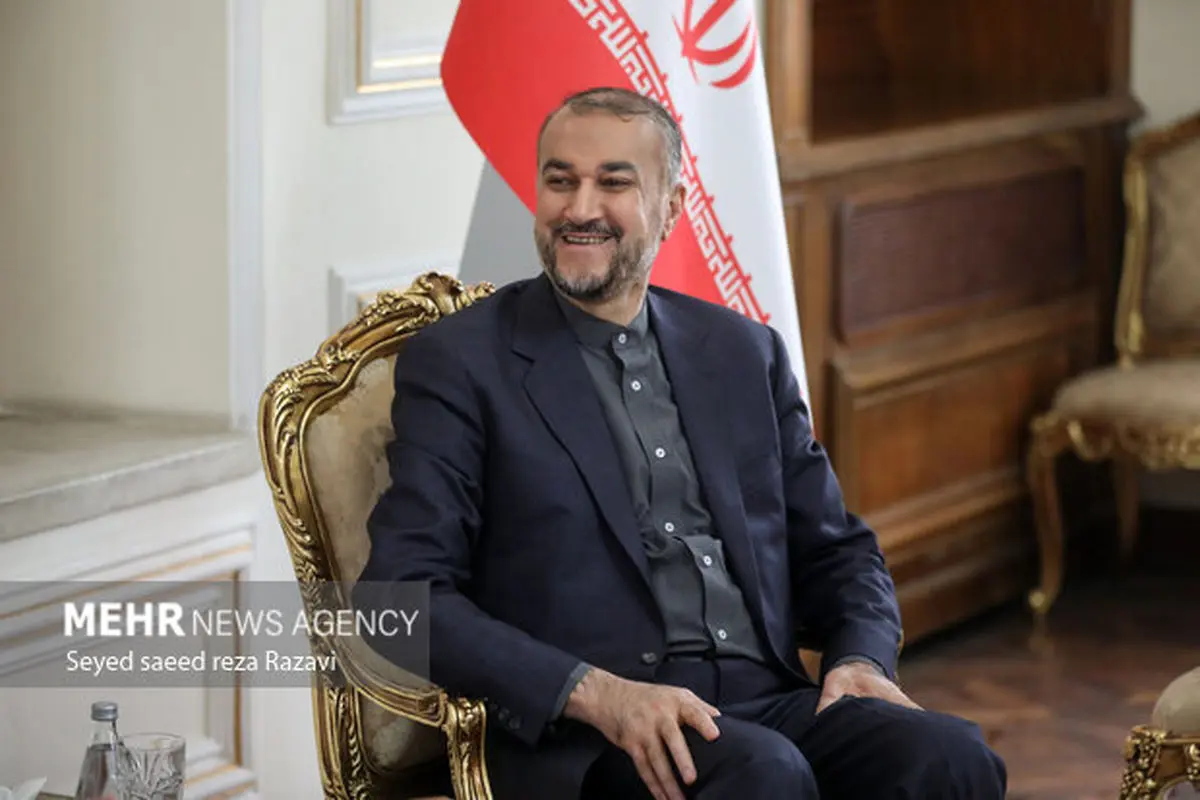 Iran, Pakistan aim to boost trade exchanges to 5 bn euros: FM