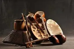 موسیقی در حاشیه ممنوعیت آسان، تربیت دشوار
