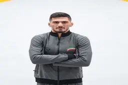 برد محمد نخودی از کشتی گیر آذربایجانی