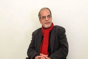 چرا ایران عبور کشتی از نیمه جنوبی تنگه را نمی‌پذیرد؟ / شمس‌الواعظین: ایران به عبور کشتی‌هایی آمریکایی از کریدور جنوبی مشکوک است