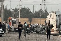 تصاویری از مراسم خاکسپاری دانش‌آموزان مینابی + عکس