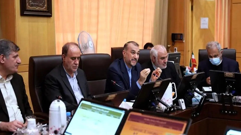 مسؤول برلمانی : "امیر عبداللهیان" قدم شرحا حول مستجدات الدبلوماسیة الاقتصادیة فی البلاد