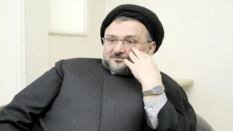 ابطحی خطاب به شورای انقلاب فرهنگی: حقوقتان حلال است؟
