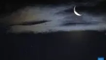 نقاط تاریک ماه روشن می شود 