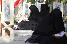 بهشت زهرا پنجشنبه و جمعه آخر سال تعطیلی ندارد