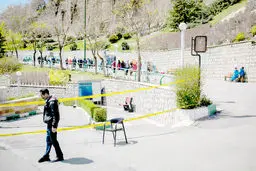 وحشت در تونل نور