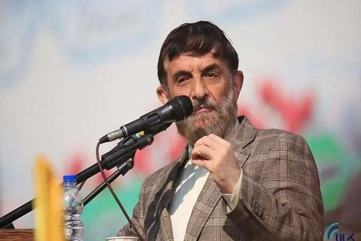 رئیس گروه اقتصادی دفتر رهبر: نباید در روند فعالیت بورس کالا دخالت کنیم

