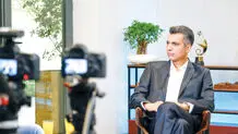 آن روی عادل فردوسی‌پور
