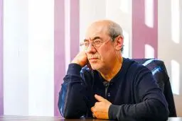 سینما از درون وفاق ندارد، همه در آن دخالت می‌کنند