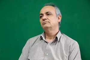 واکنش جالب احمد زیدآبادی به خبر فعال شدن مکانیسم ماشه
