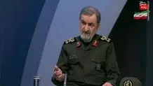 محسن رضایی  با لباس  سپاه در شبکه خبر 