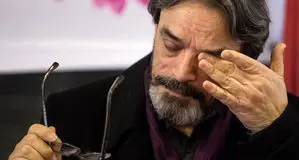 حسین علیزاده: وقتی انسان‌ها از مسیر هنر با یکدیگر ارتباط برقرار می‌کنند مرزها معنای خود را از دست می‌دهند