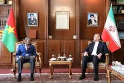 Iran FM meets, discuss with Burkina Faso PM