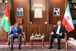 Iran FM meets, discuss with Burkina Faso PM