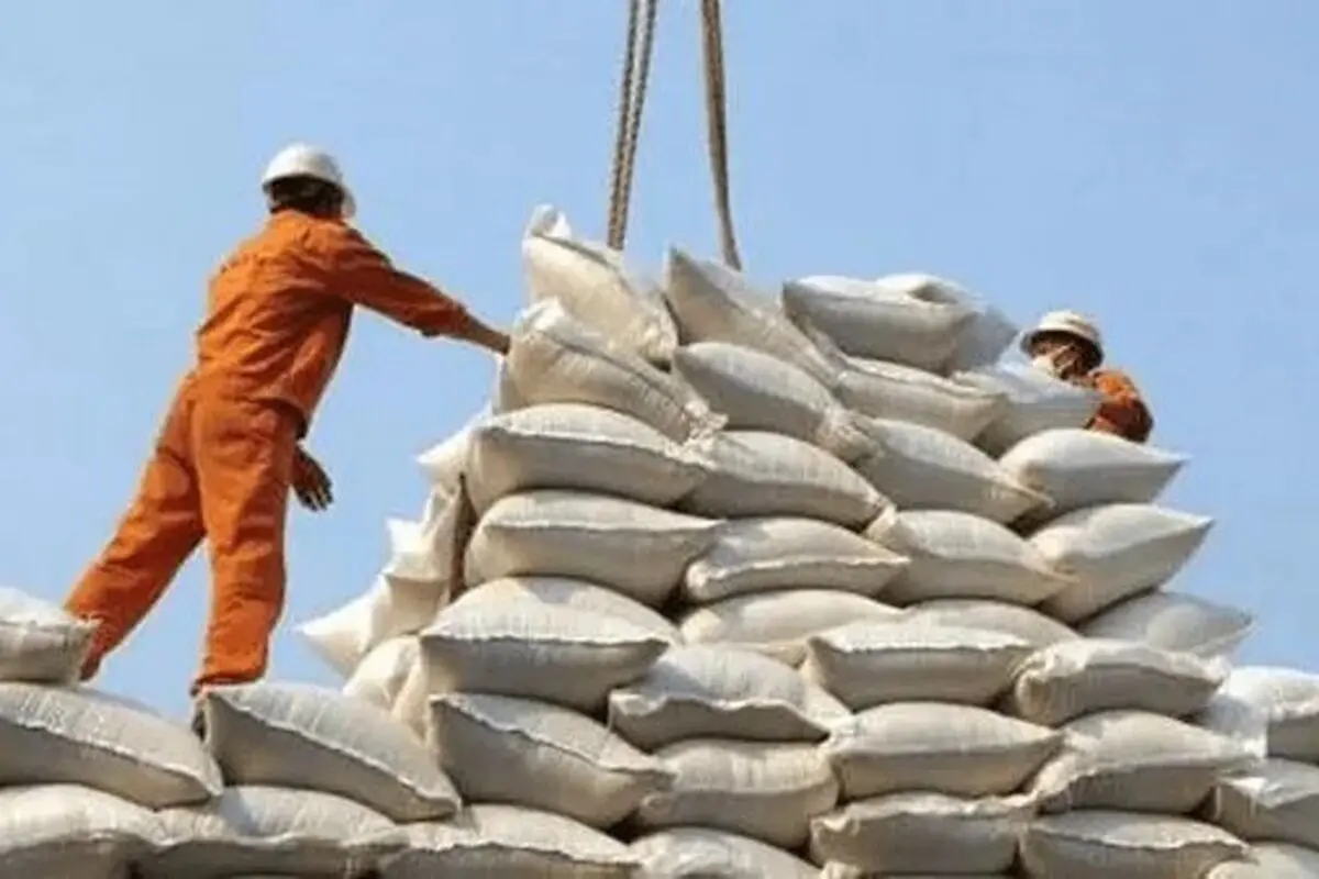 شورای عالی امنیت ملی مجوز ترخیص کالا پیش از تأمین ارز را تمدید کرد