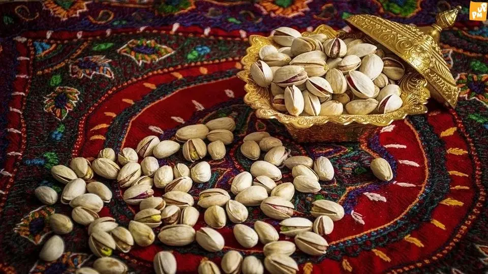 سوغات و صنایع دستی کرمان؛ از زیره و پسته تا قالی‌های دستباف