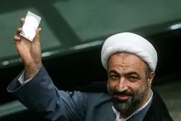 تبعید یک روزنامه‌نگار به تربت جام به دلیل شکایت رسایی 

