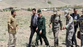 بازدید امیر صباحی‌فرد و سردار حاجی‌زاده از مواضع پدافندی نطنز و خنداب