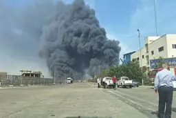حریق انفجار بندر شهید رجایی‌ ادامه دارد 