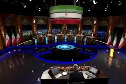مجری مناظره‌ها چه کسی است؟