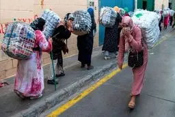 مصائب زنان مرزنشین/ از نبود شغل برای زنان تحصیل‌کرده تا عدم حمایت از کارگران فصلی زن


