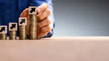 حداقل حقوق کارمندان و بازنشستگان اعلام شد/ والدین شهدا 15 میلیون تومان حقوق می‌گیرند