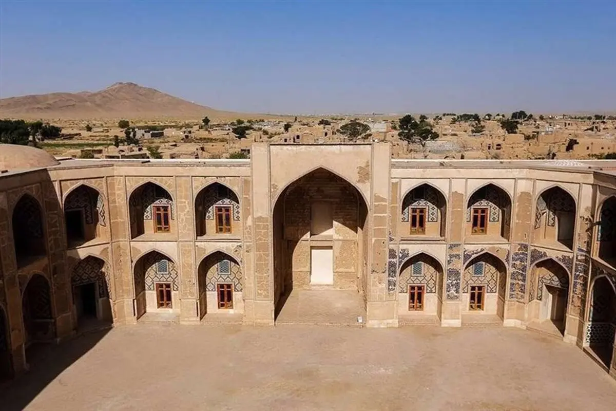 آرزوهایی به فراخنای تمدن و تبار ایران

