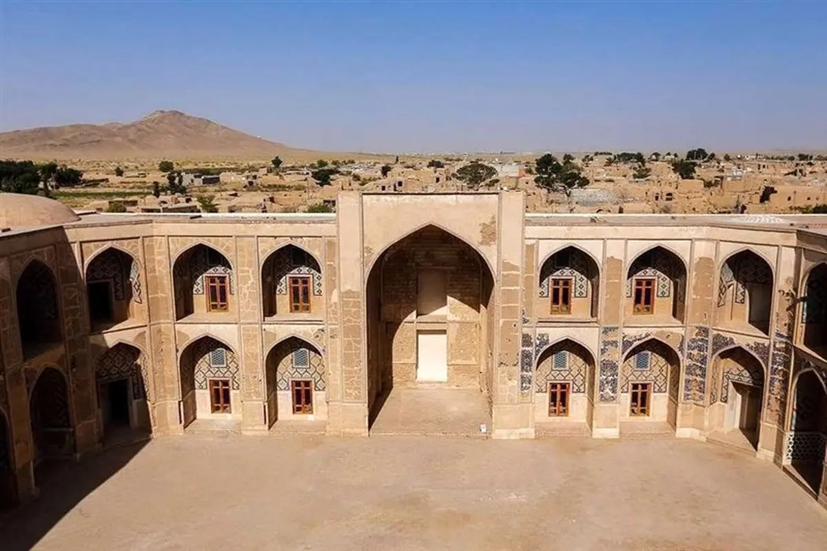 آرزوهایی به فراخنای تمدن و تبار ایران

