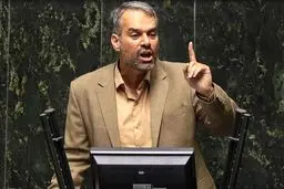نماینده مجلس: کجای دنیا ۱۷۱ درصد عوارض خودرو گرفته می‌شود؟/ دولت اگر می‌خواهد قیمت خودرو ارزان نشود، به طور رسمی اعلام کند