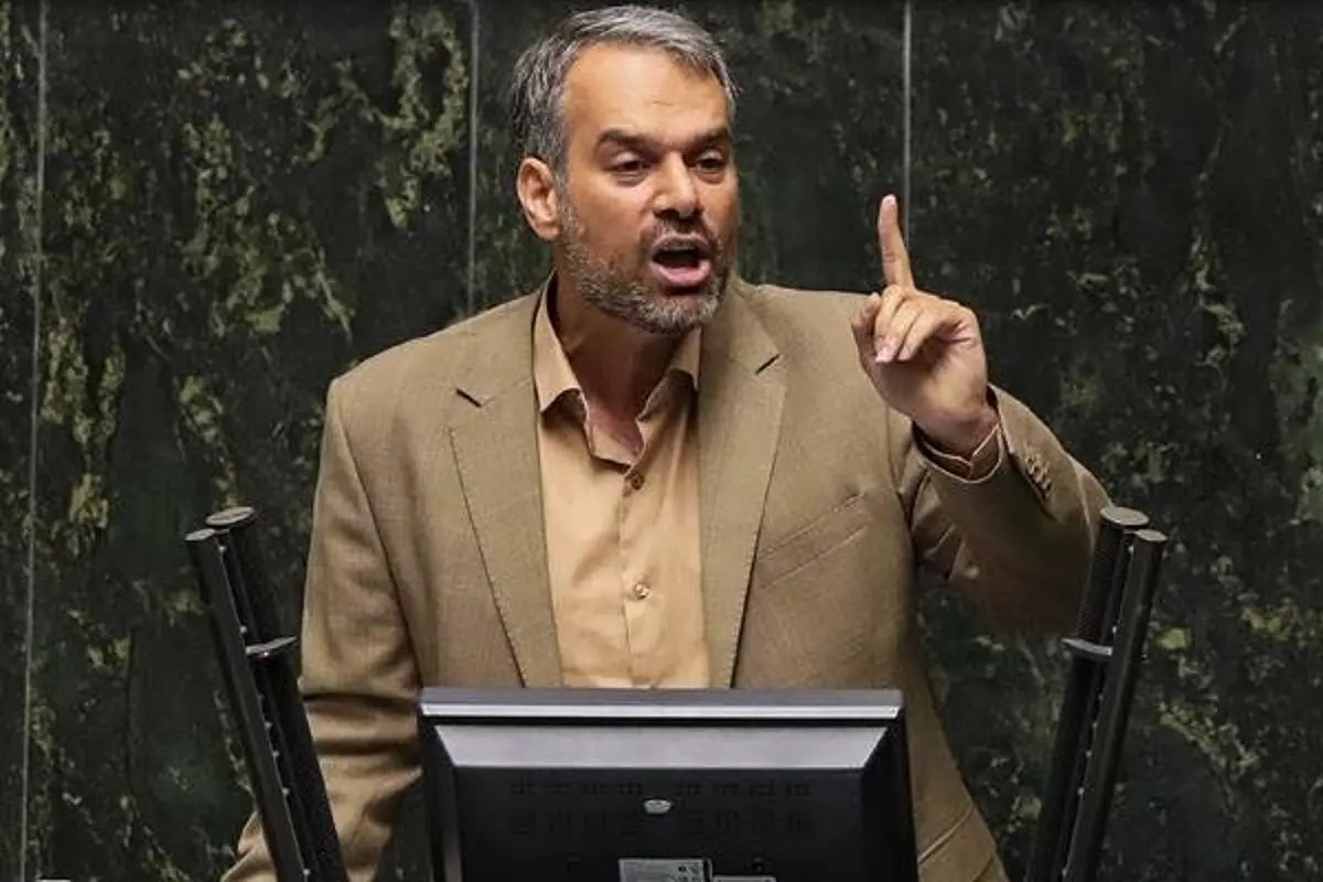 نماینده مجلس: کجای دنیا ۱۷۱ درصد عوارض خودرو گرفته می‌شود؟/ دولت اگر می‌خواهد قیمت خودرو ارزان نشود، به طور رسمی اعلام کند