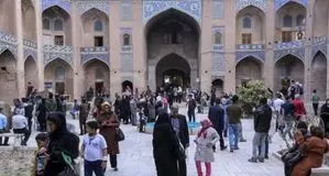 فالوده فروشی کاروانسرای گنجعلی خان را نابود کرد 