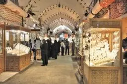  در پی تعویق سه ماهه ثبت الکترونیکی سرمایه طلافروشان، آن‌ها مغازه هایشان را باز کرده‌اند

