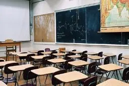 دستور وزیر علوم برای تعطیلی دو ساعته دانشگاه‌ ها 
