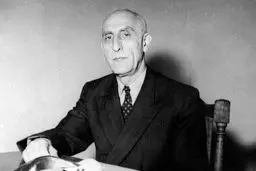 مصدق و میل دموکراسی‌