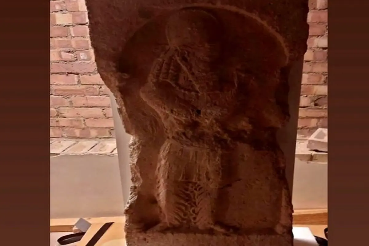سنگ‌نگاره ساسانی احتمالا متعلق به یک بزرگ‌زاده است
