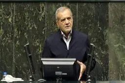 از هیچی سردر نیاورم از بهداشت و درمان سر در می‌آورم، اعتماد کنید/ از ولایت کوتاه نمی‌آیم/ ویدئو