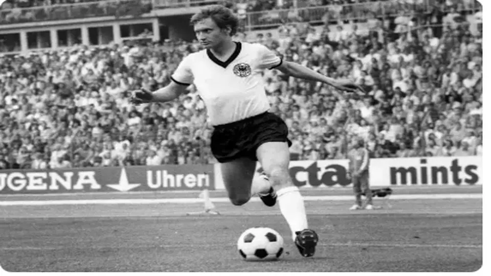 دیتر هرتزوگ بازیکن اسبق تیم ملی آلمان درگذشت + سوابق