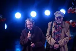 واکنش امام جمعه قم به دست دادن مرضیه برومند و رضا بابک در جشنواره فجر