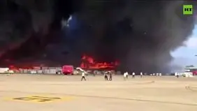 آتش‌سوزی شدید در فرودگاه بین‌المللی داکا + ویدئو