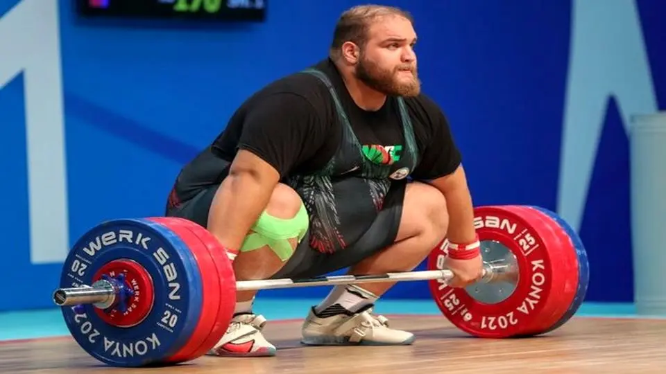 وزنه‌بردار ایرانی رکورد جوانان جهان را شکست