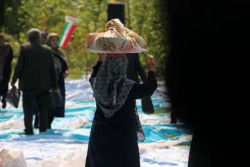 تصاویر جالب از مراسم عید مردگان در مازندران