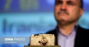 نباید جلوی فعالیت عکاسان گرفته شود/ نشست هفتمین نشان عکس سال مطبوعاتی ایران برگزار شد 