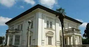 ورود مردم به کاخ اجابیت کلاردشت با دستور پزشکیان آزاد شد