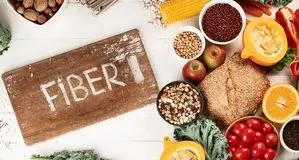 بررسی علمی تأثیر فیبر بر بهبود عملکرد گوارشی