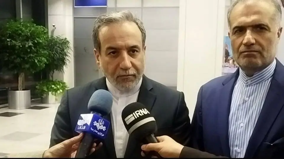 عراقچی: با پوتین درباره مقابله با تهدیدهای مشترک صحبت میکنیم
