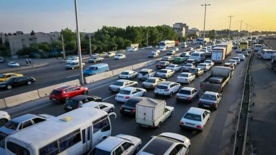 مسافران بخوانند/ ترافیک در جاده  های منتهی به تهران