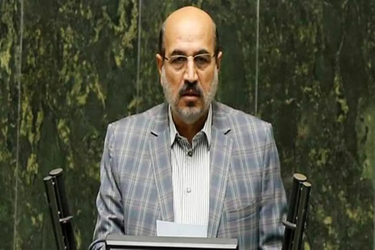 سیاهکلی: آقای وزیر باید به جای واگذاری سهام ایران خودرو، مدیریت را واگذار می‌کرد