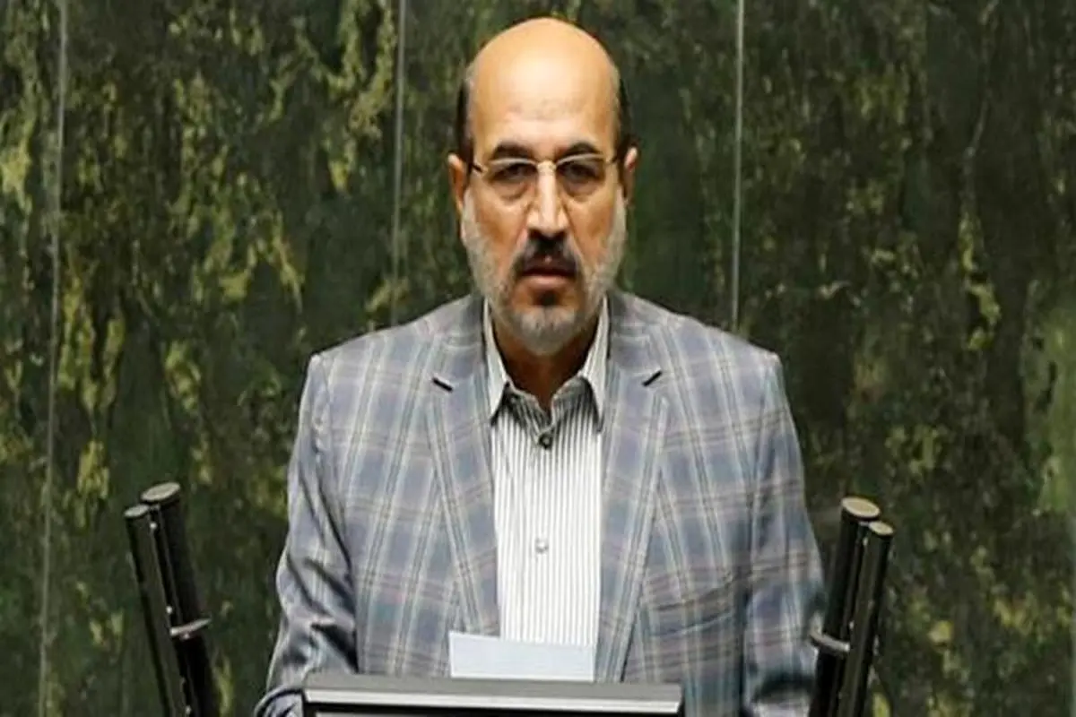 سیاهکلی: آقای وزیر باید به جای واگذاری سهام ایران خودرو، مدیریت را واگذار می‌کرد
