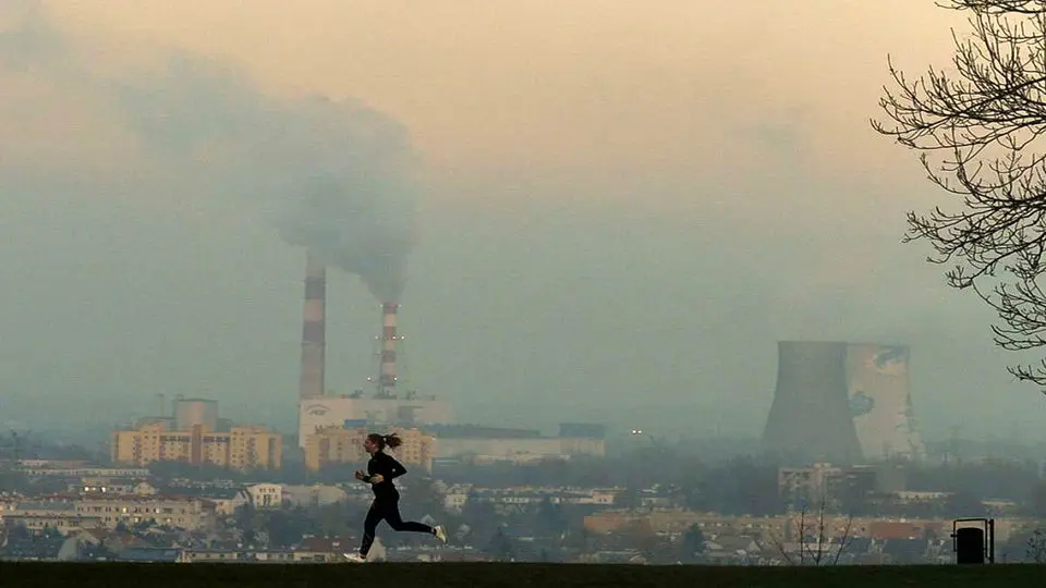 نگرانی کیهان از مرگ اروپایی‌ها به خاطر آلودگی هوا!


